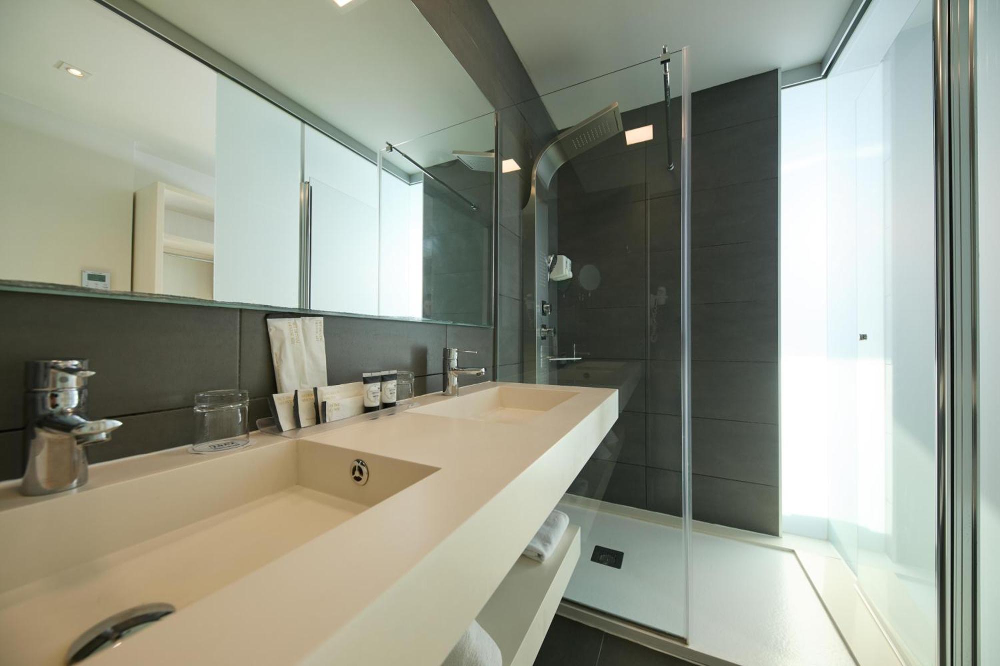 1881 Gran Rosellon 4* Barcelone