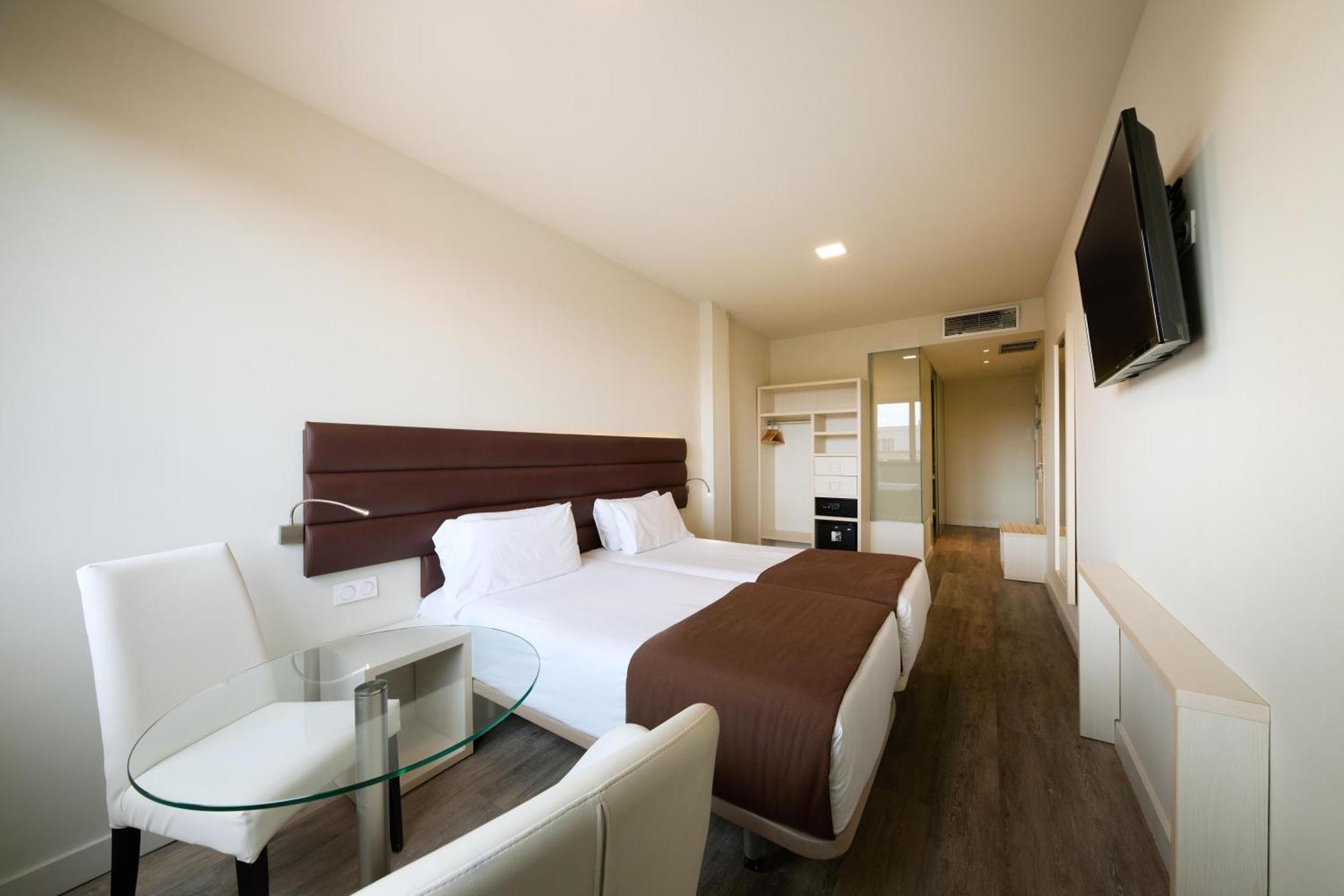 Bcn Urbaness Gran Rosellon Hotel 4*